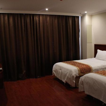 Greentree Inn Shenyang Shengjing Hospital Shenyang Liaol Road Business Hotel Extérieur photo